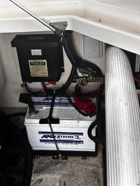 Sea Ray SUNDANCER 315