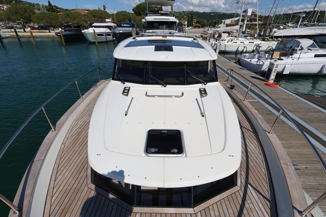Greenline 40 Hybrid