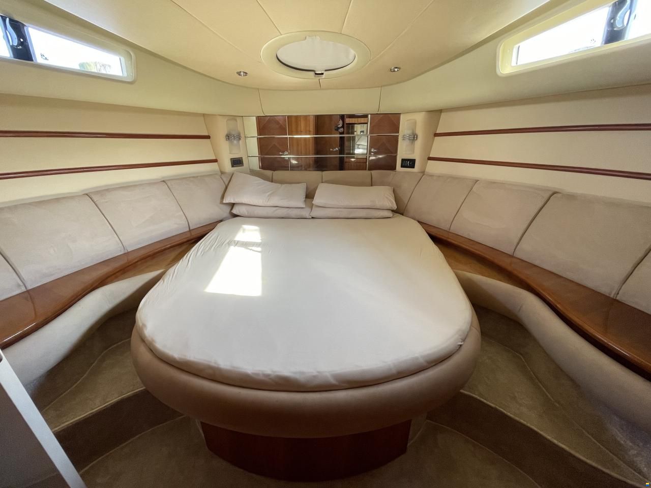 Azimut 46 Fly