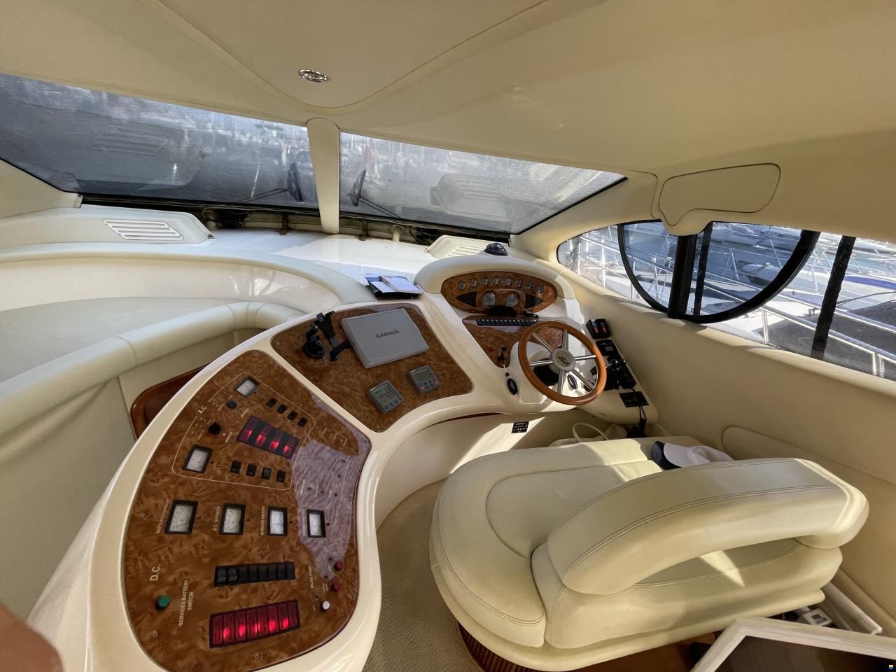 Azimut 46 Fly