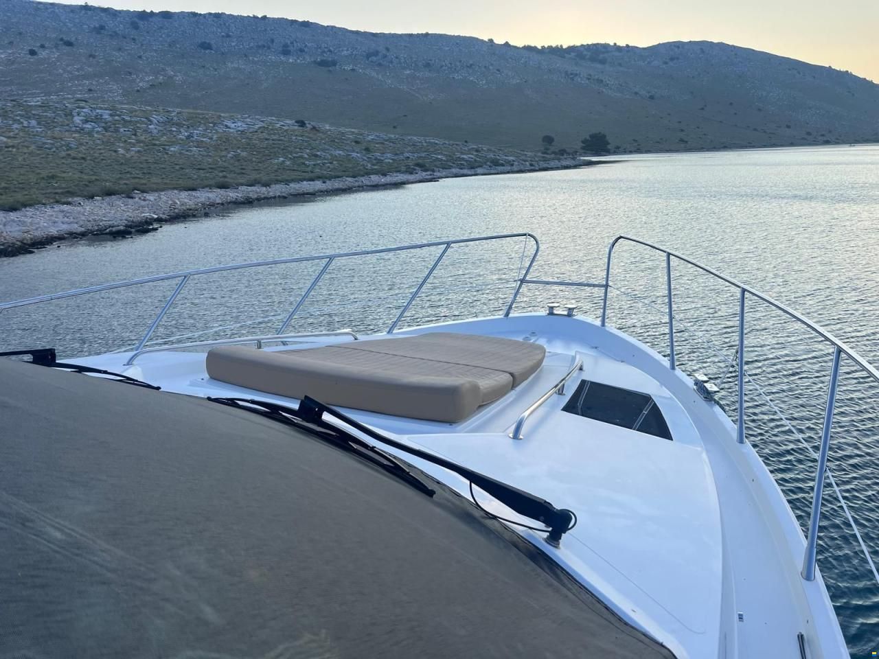 Sealine T50