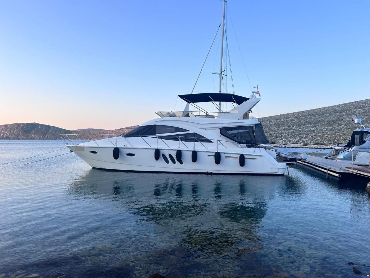 Sealine T50