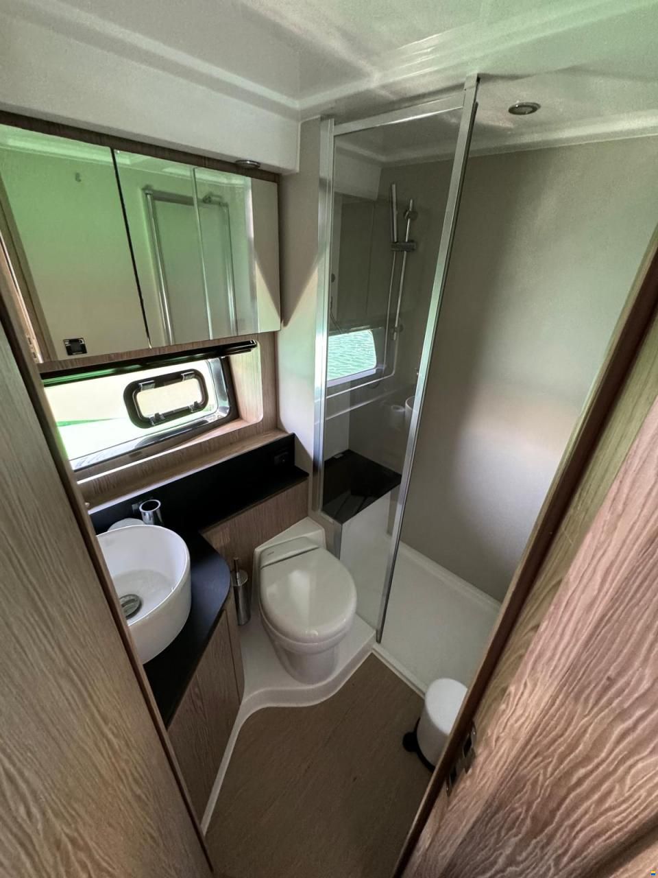 Azimut 43
