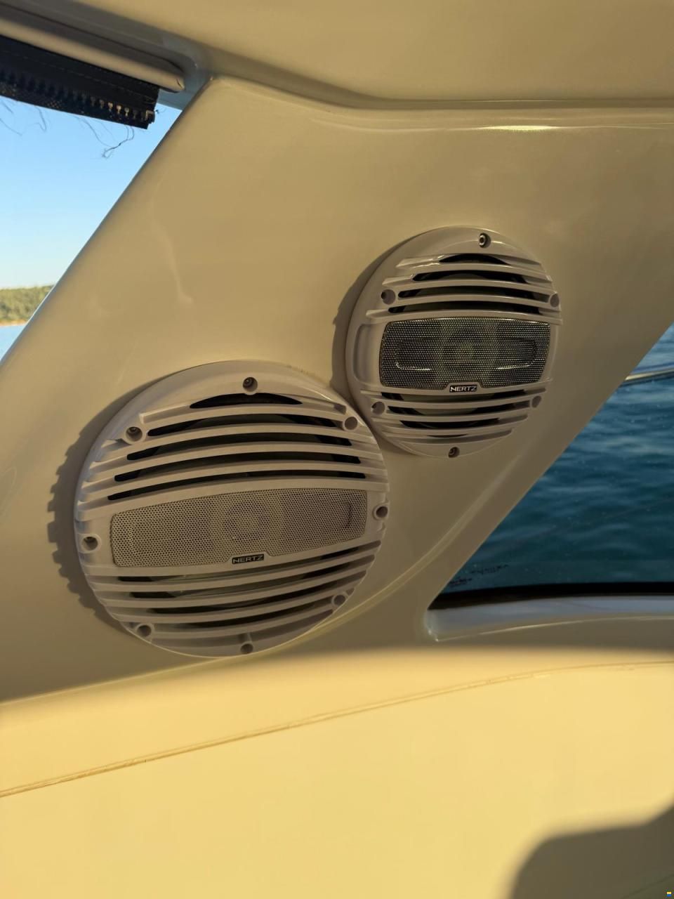 Azimut 43