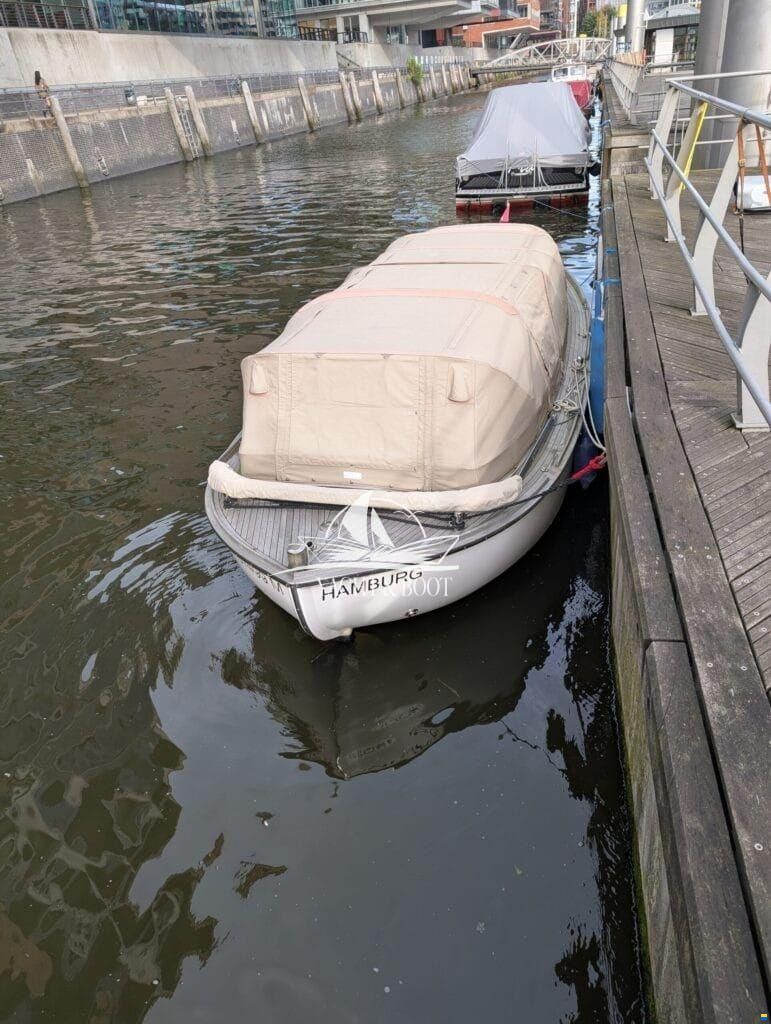AMS 675 - Tuckerboot