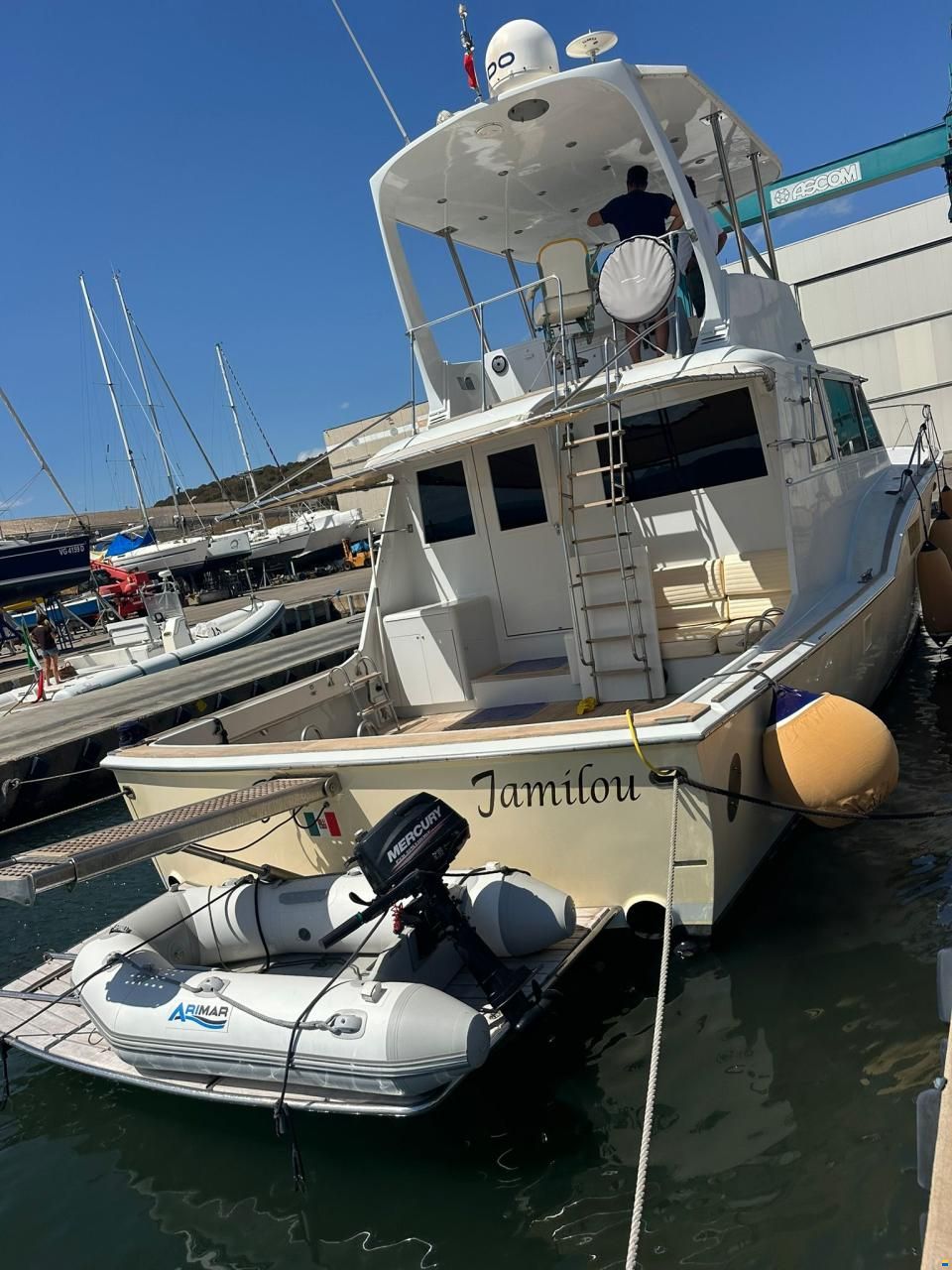 Hatteras 53