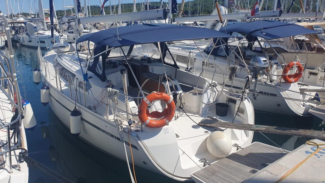 Bavaria 37 Cruiser
