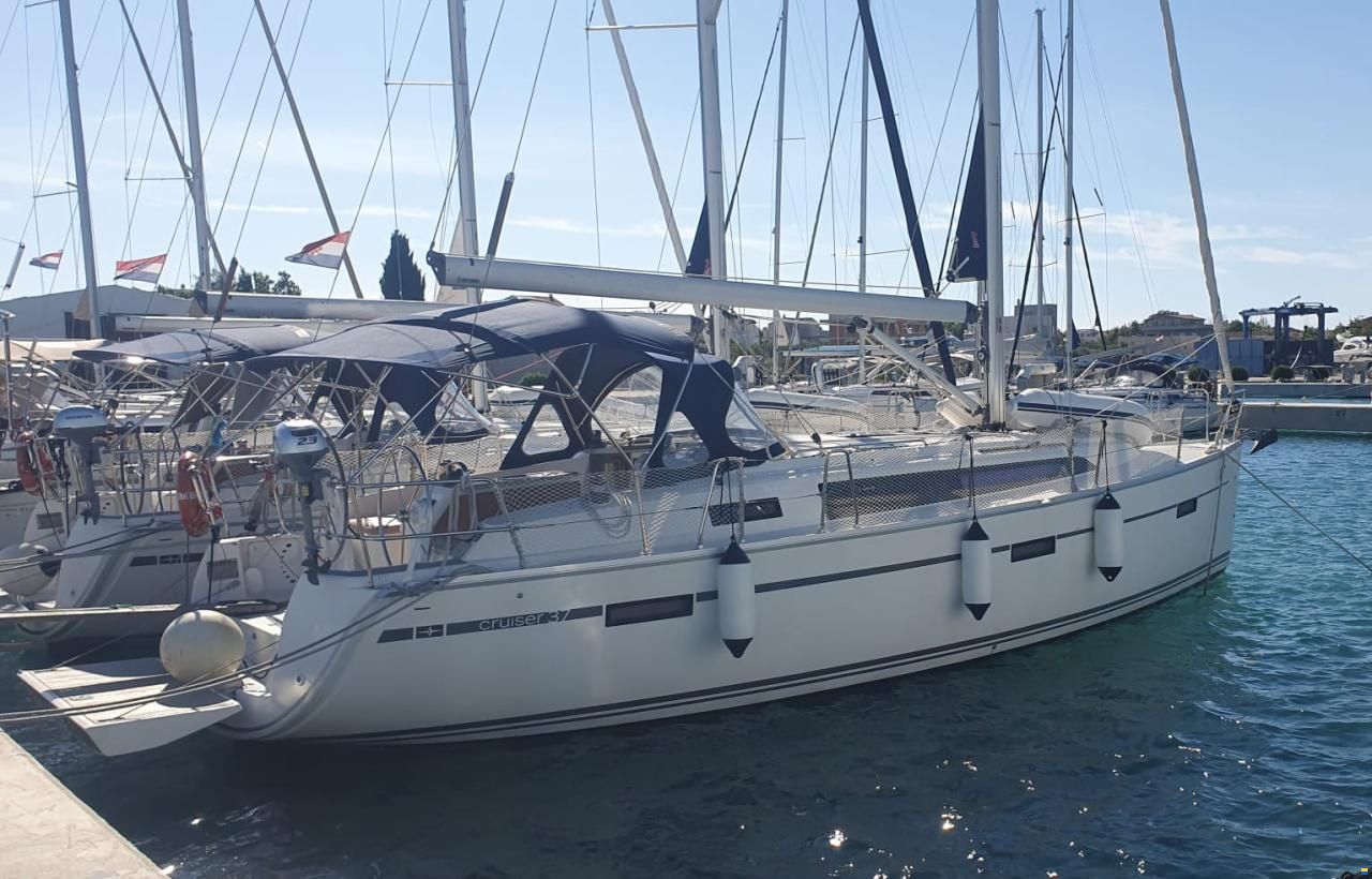 Bavaria 37 Cruiser