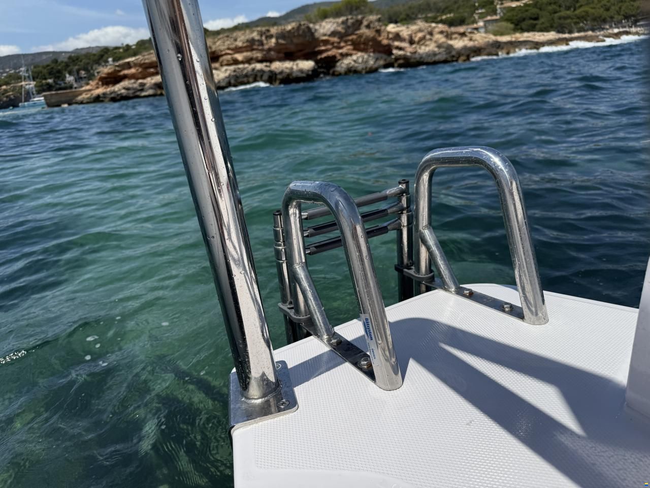 Axopar 29 XC Cross Cabin