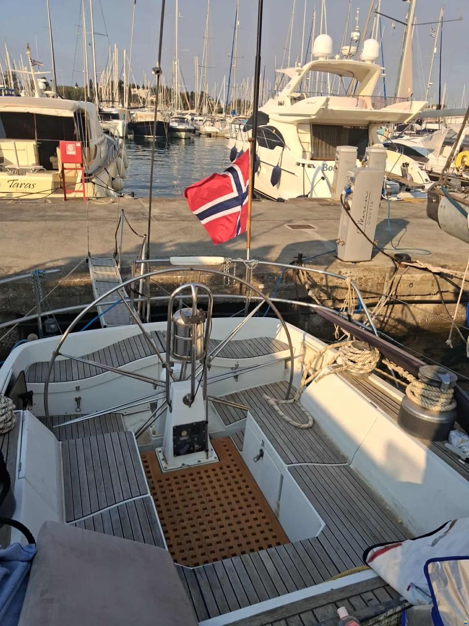 Grand Soleil 52