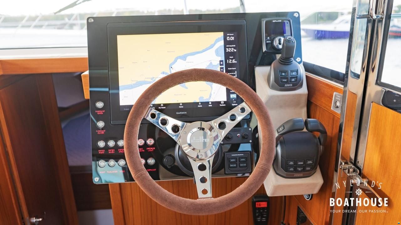 Delta Powerboats 340 SW
