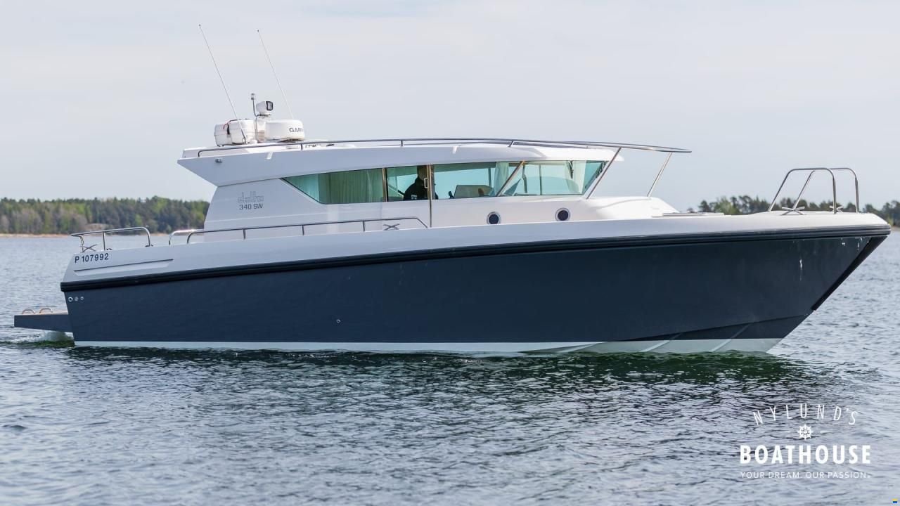 Delta Powerboats 340 SW