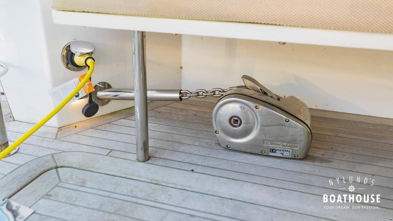 Delta Powerboats 340 SW