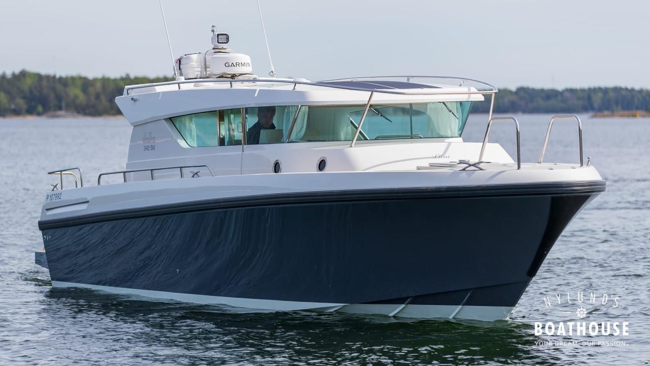 Delta Powerboats 340 SW