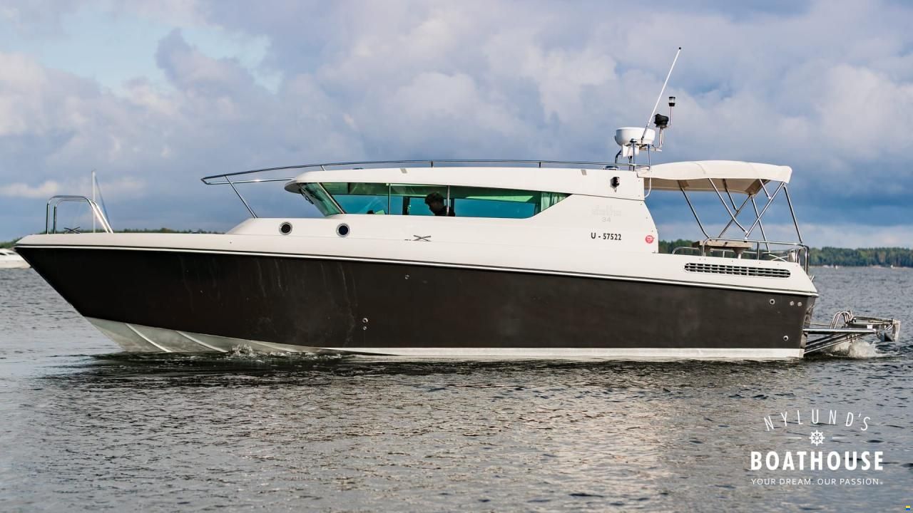 Delta Powerboats 34 SW