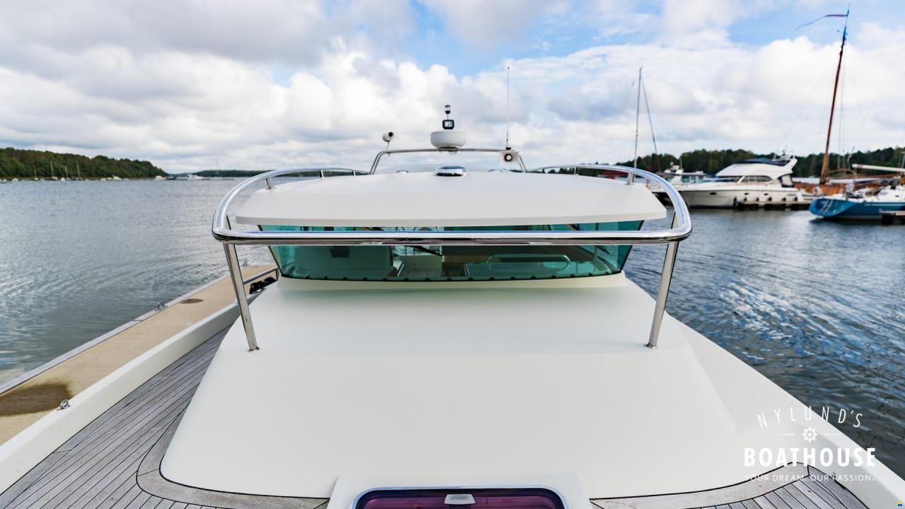 Delta Powerboats 34 SW