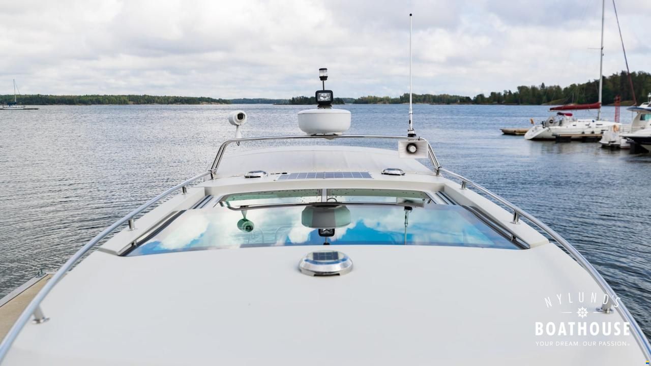 Delta Powerboats 34 SW