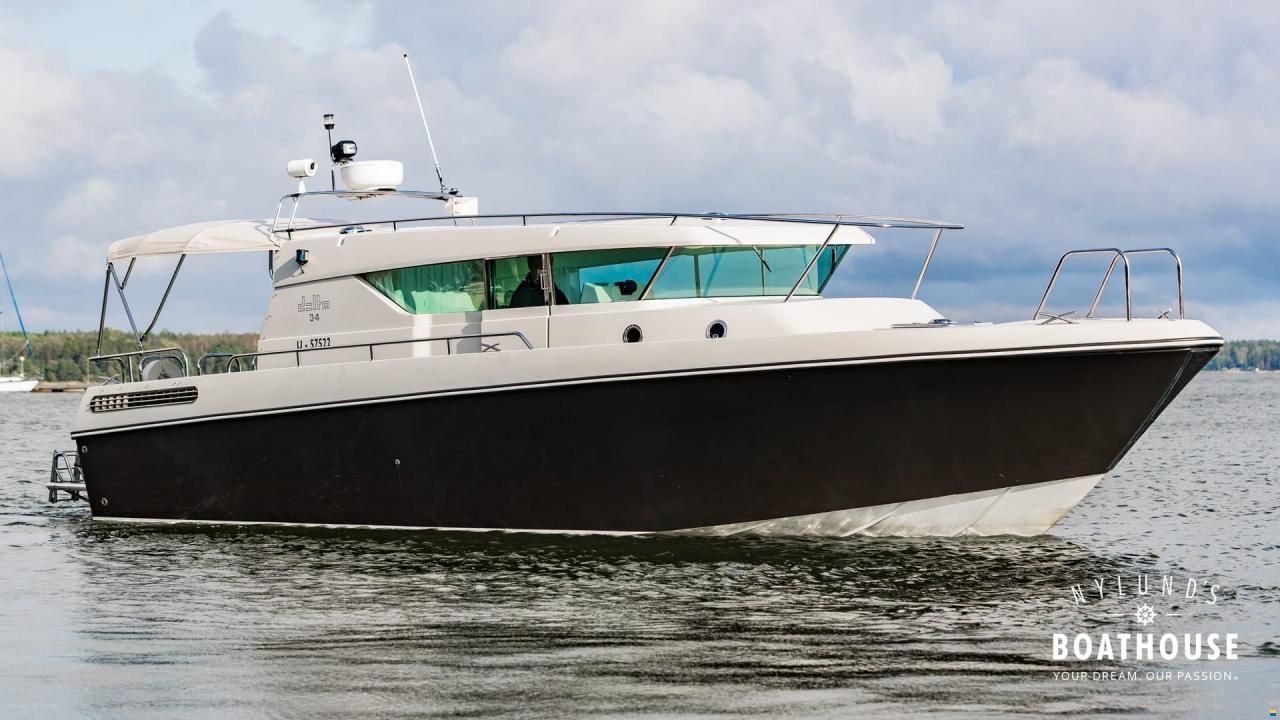 Delta Powerboats 34 SW