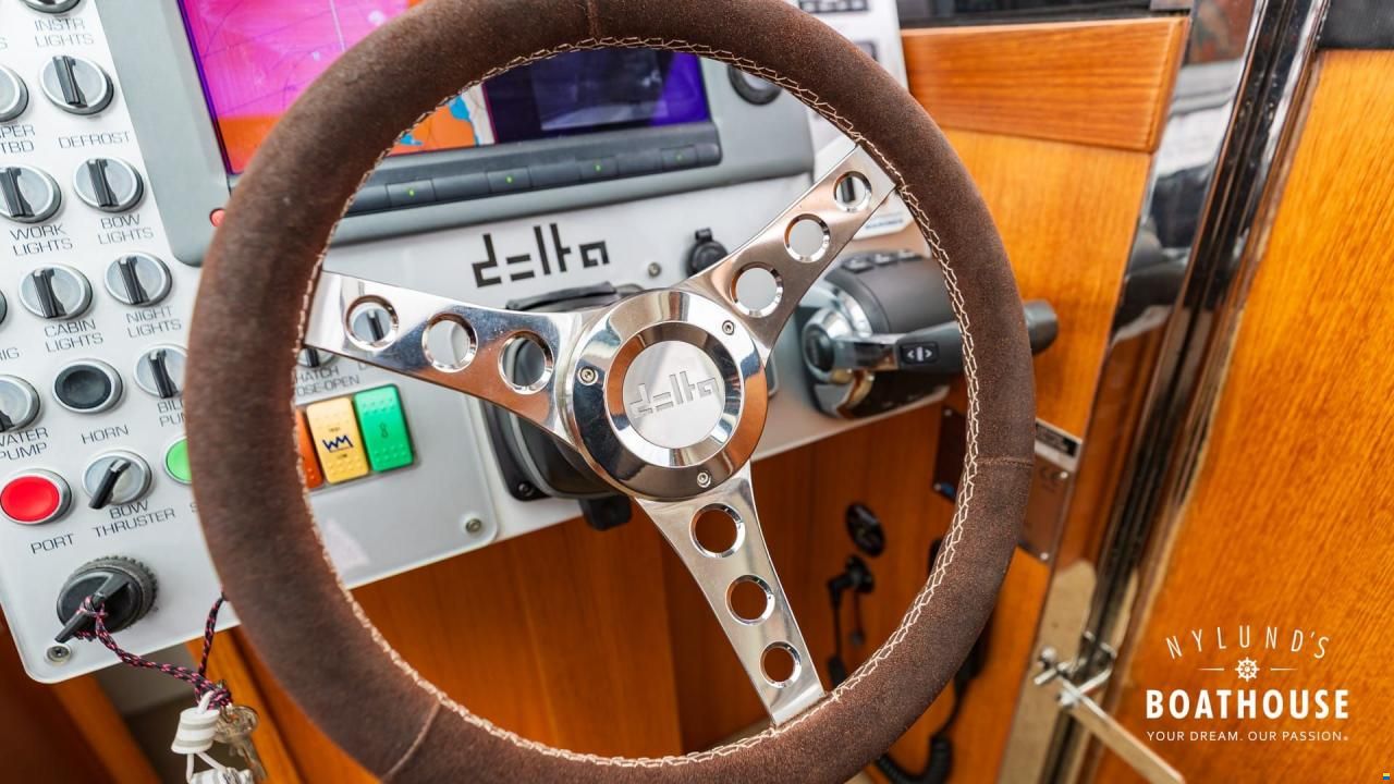 Delta Powerboats 34 SW