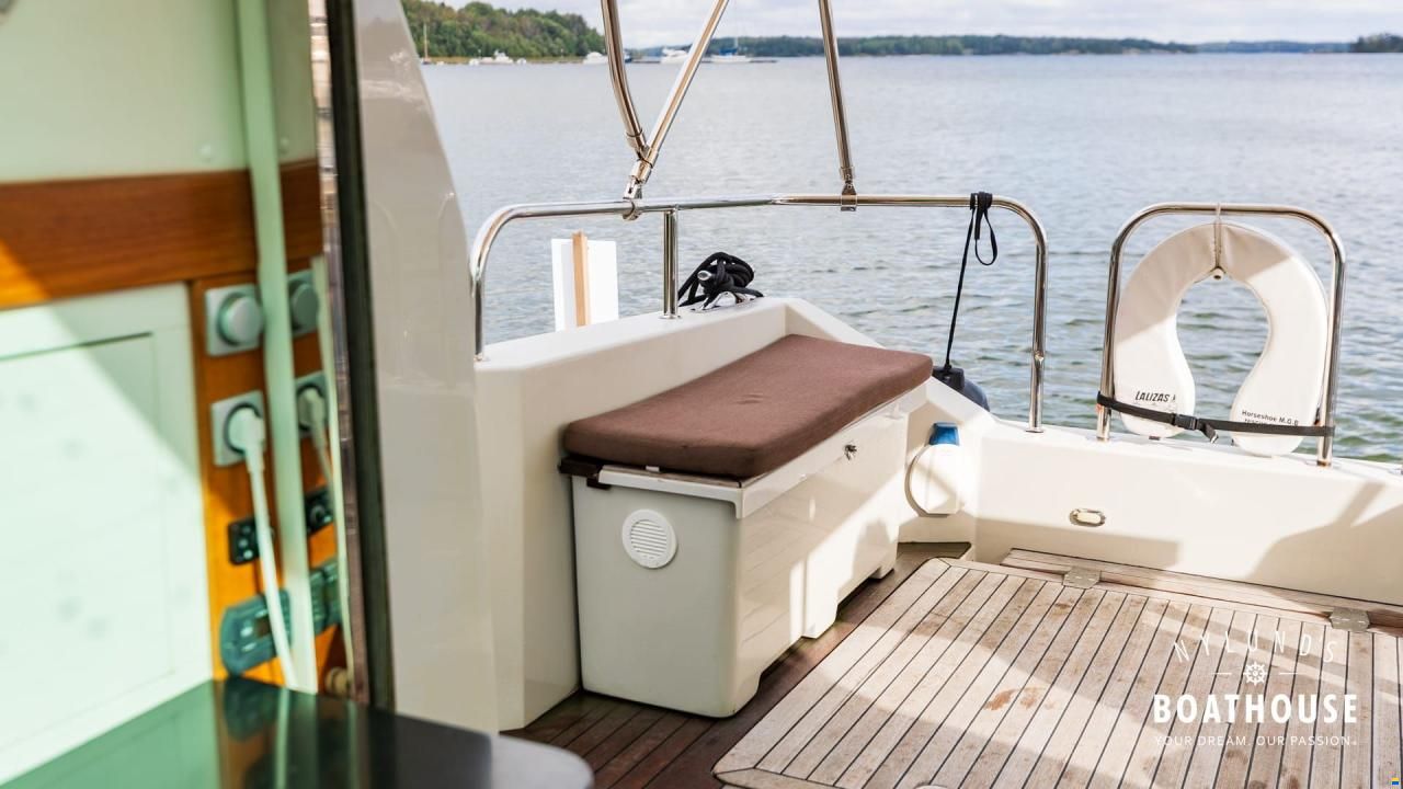 Delta Powerboats 34 SW