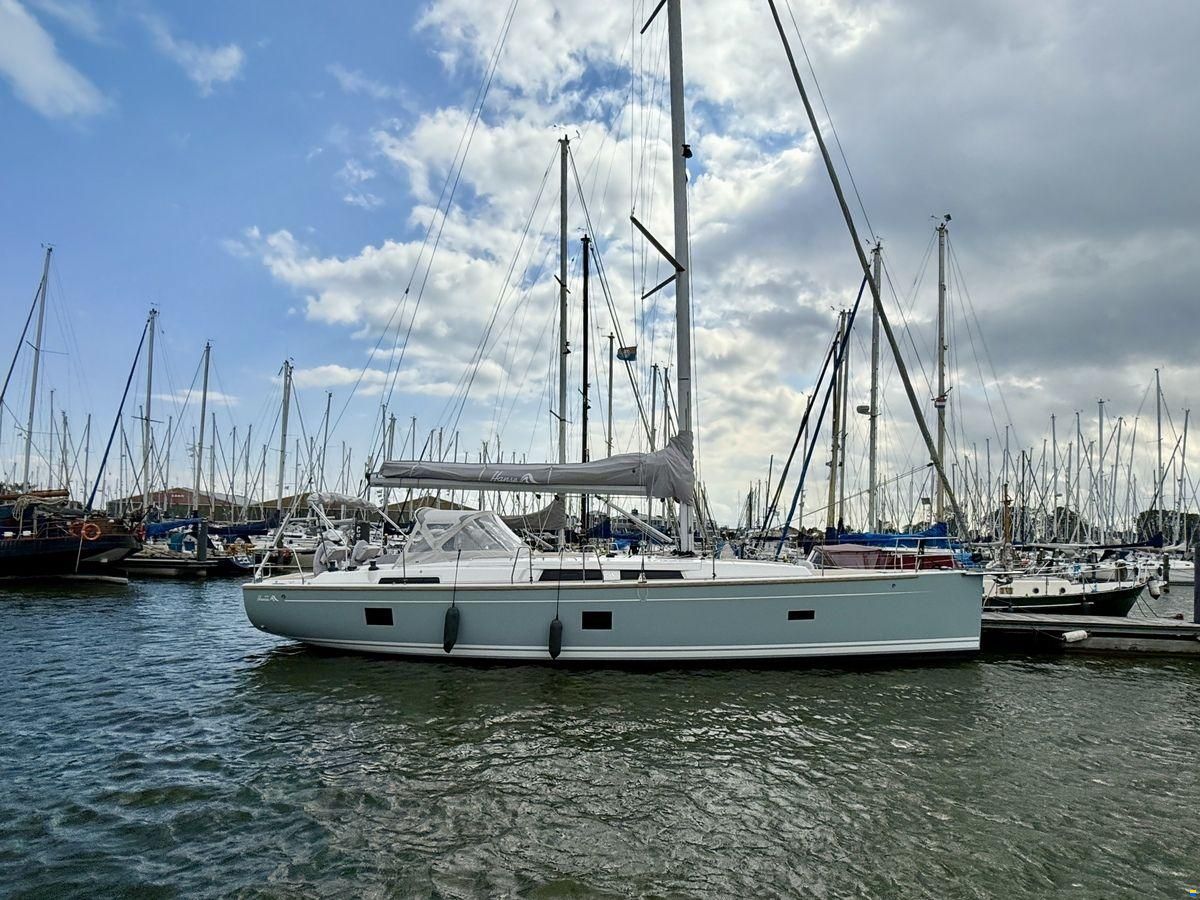 Hanse 458