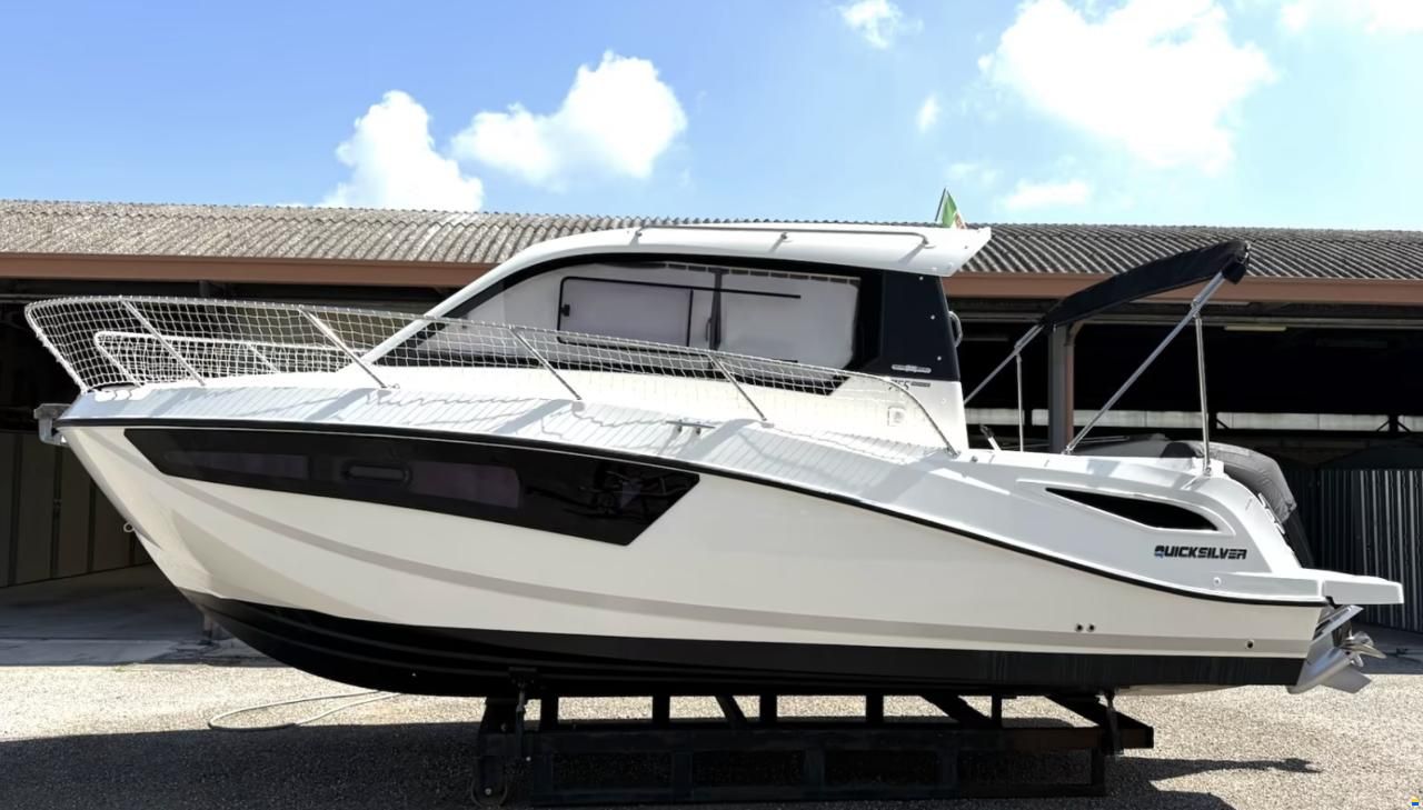 Quicksilver 755 Weekend