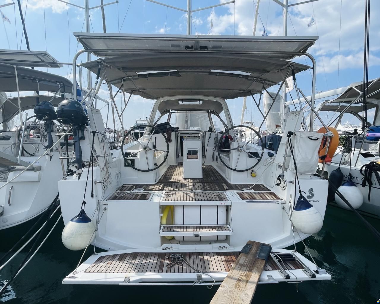 Beneteau Oceanis 38
