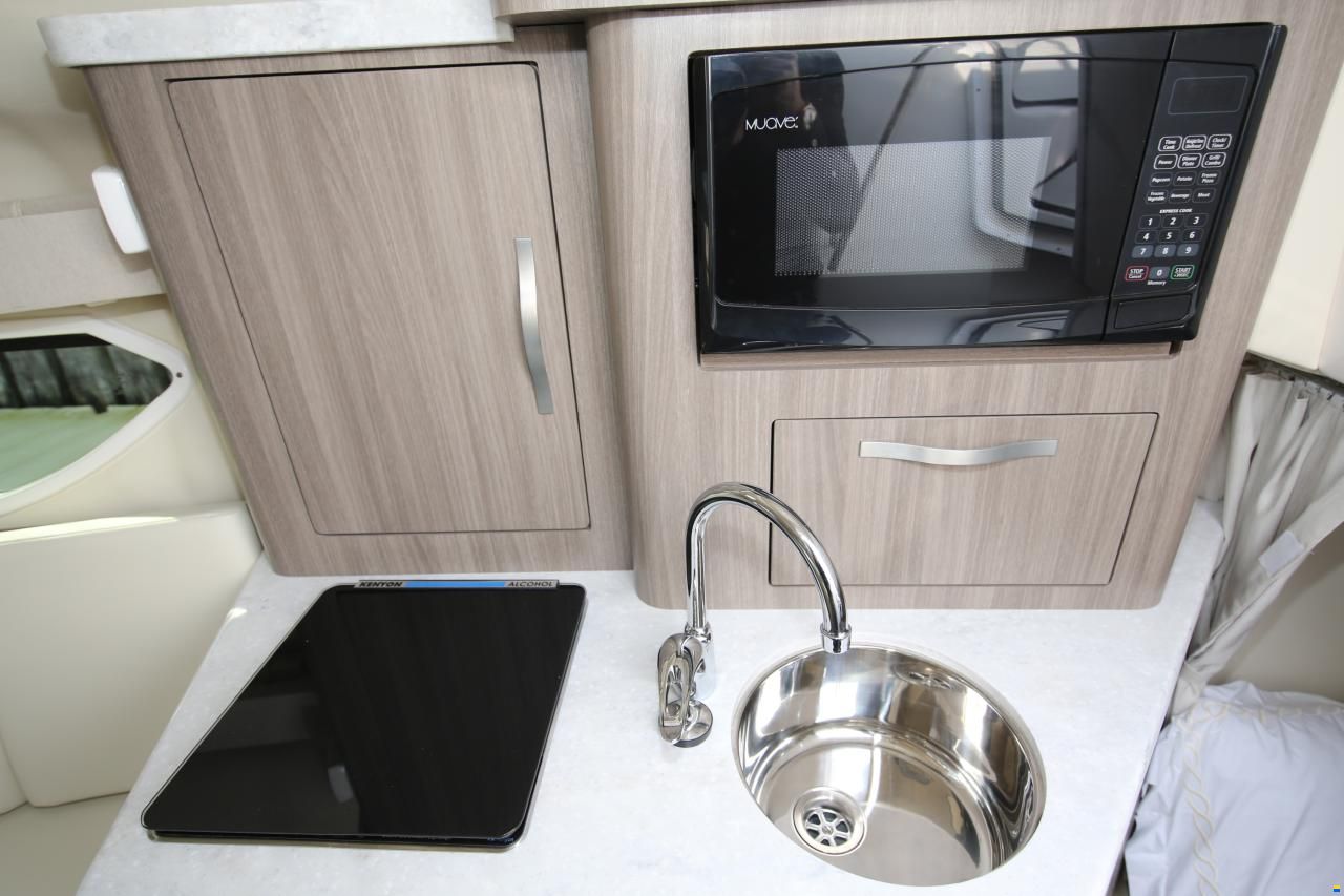 Regal 28 Express Hensa Edition