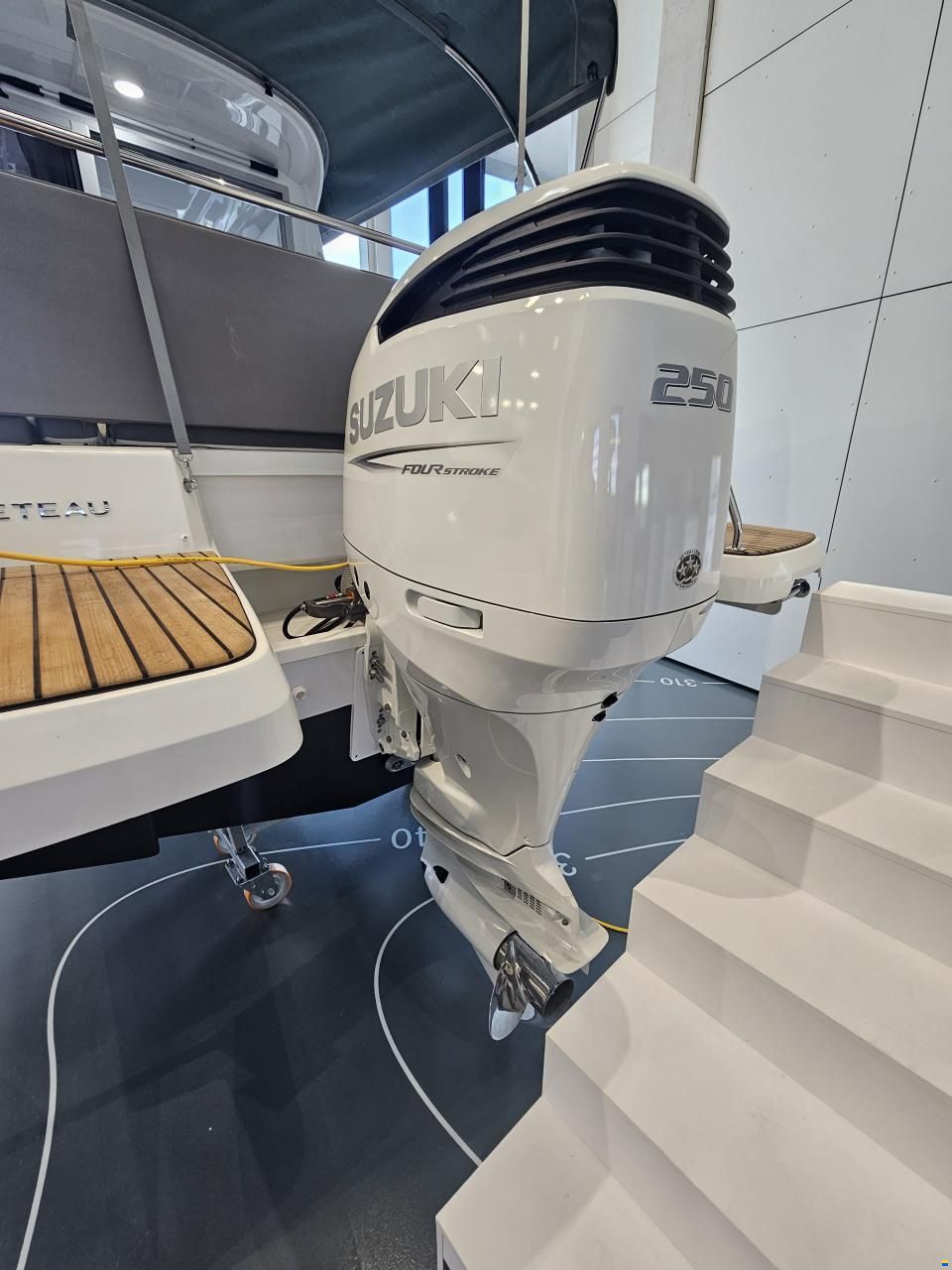 Beneteau Antares 8 OB V2