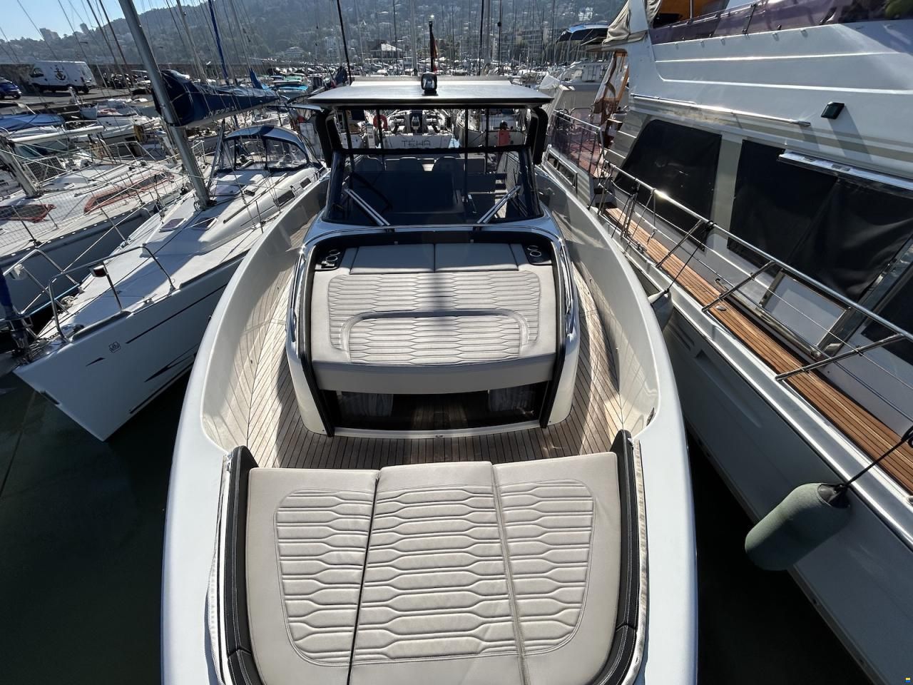 Cranchi A46 Luxury Tender