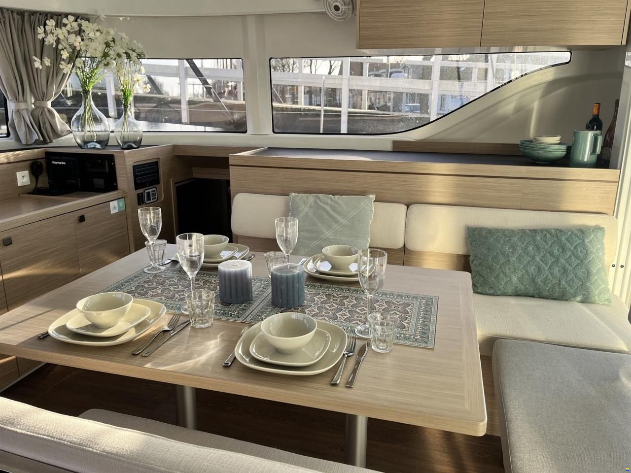 Lagoon 43