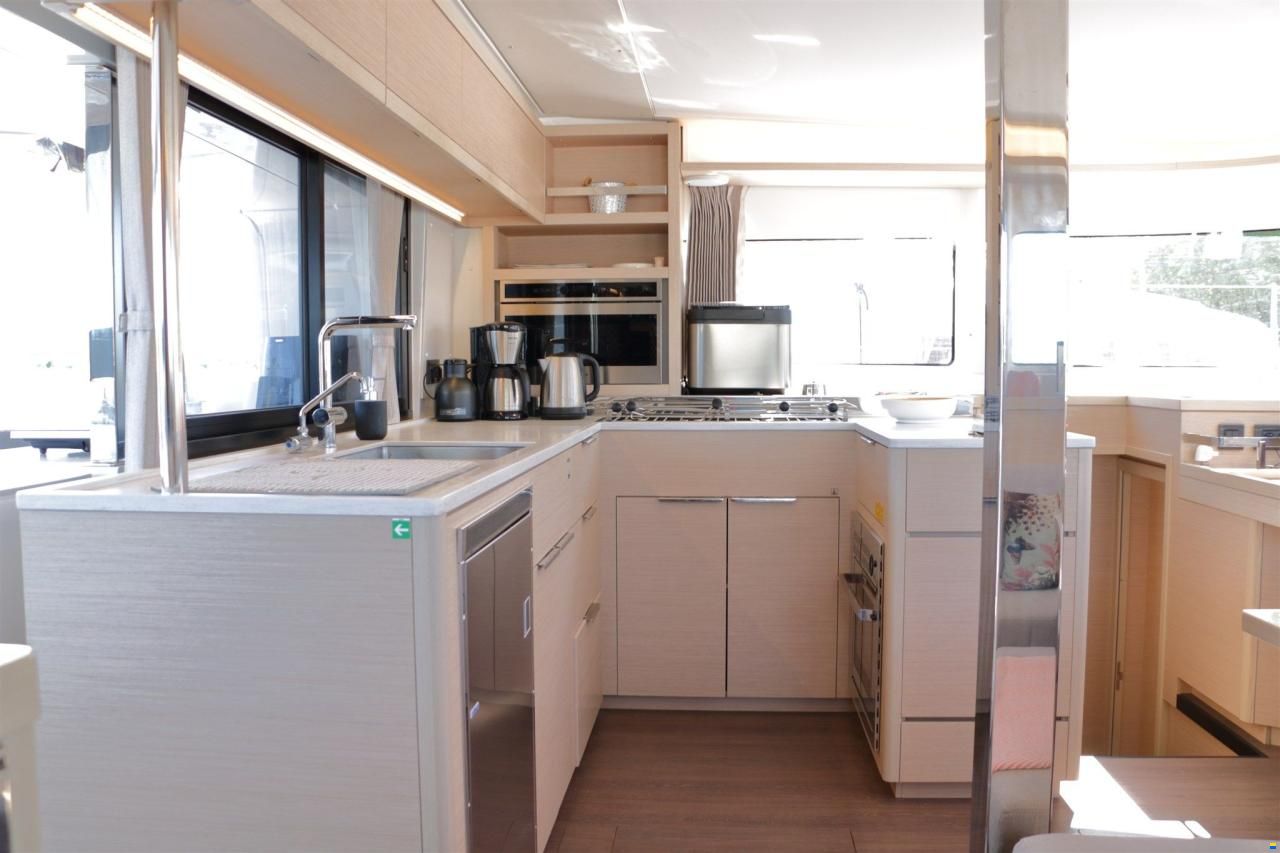 Lagoon 46