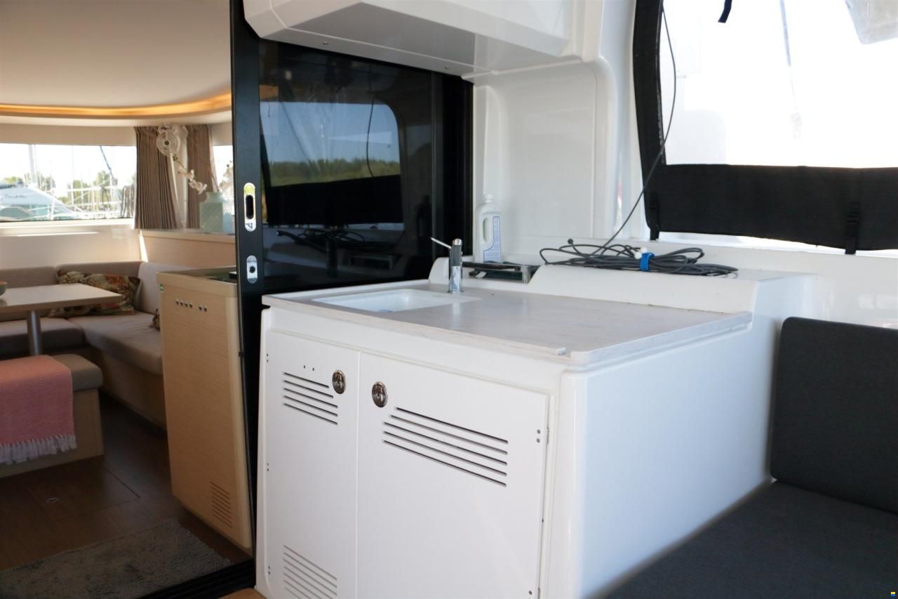 Lagoon 46