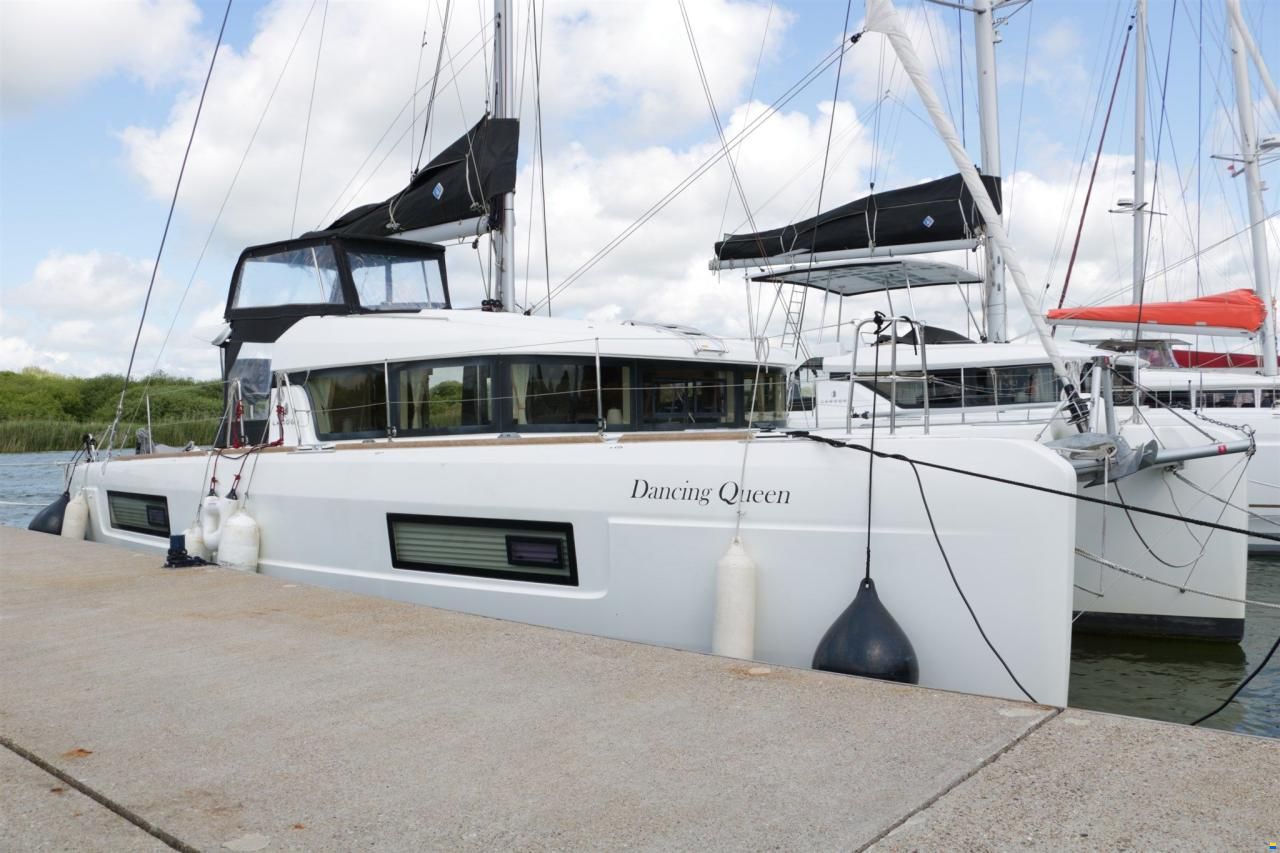 Lagoon 40