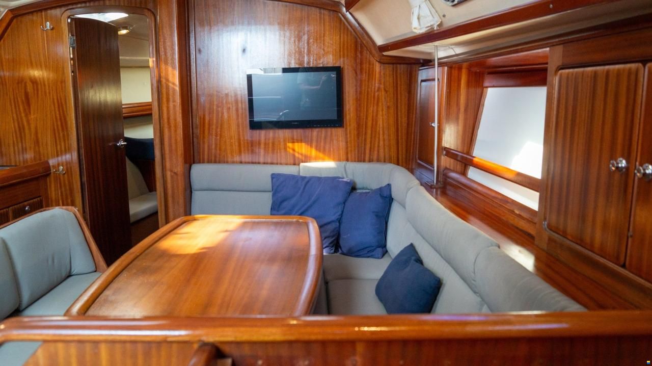 Bavaria 40