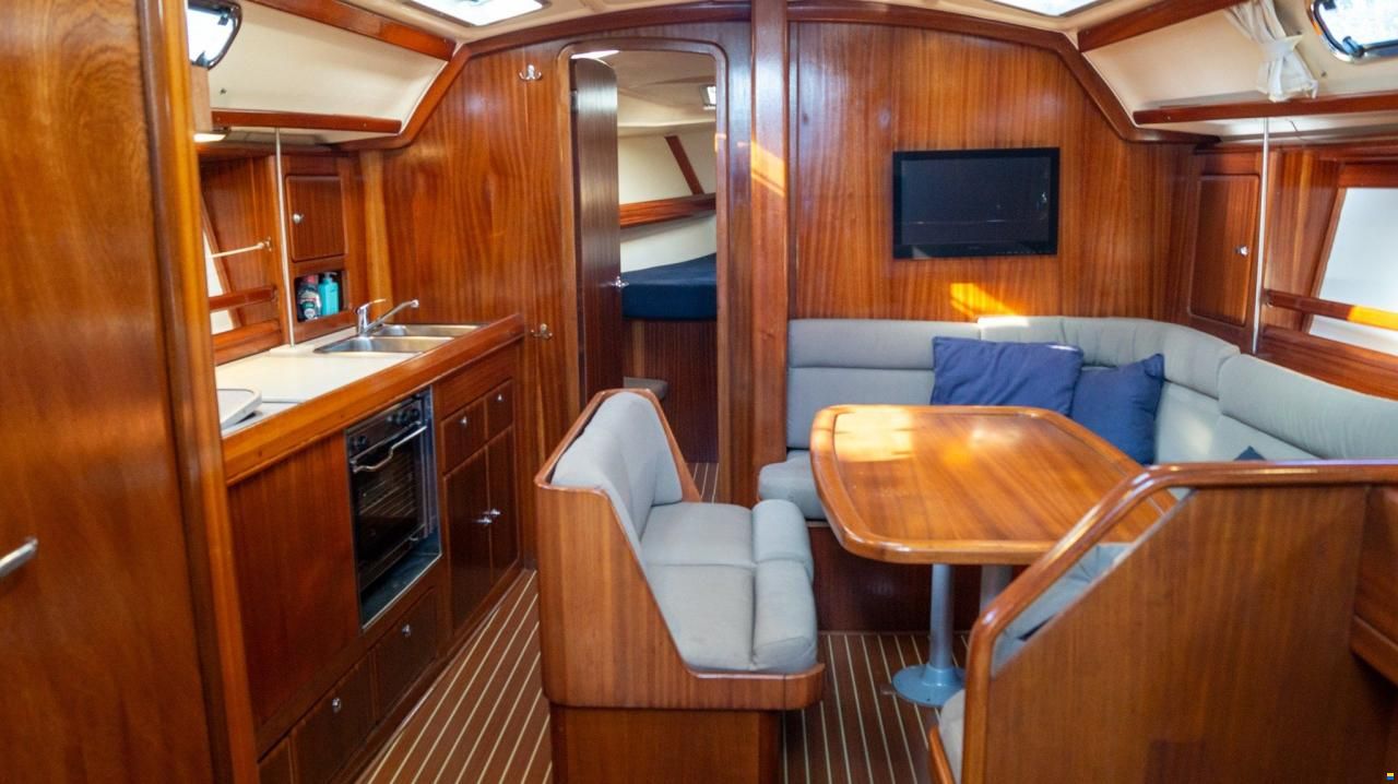 Bavaria 40