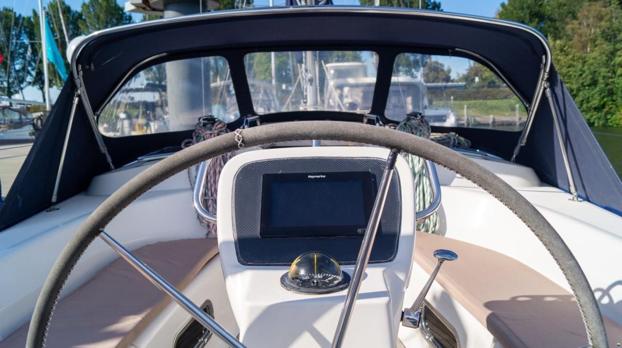 Bavaria 40