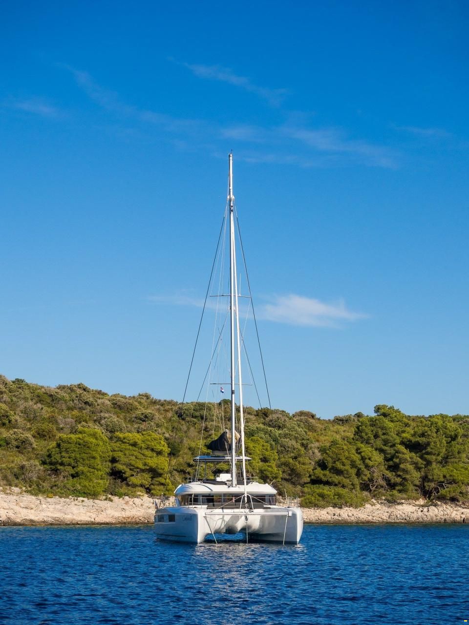 Lagoon 51