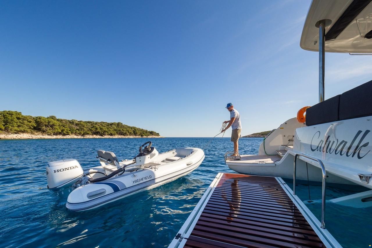 Lagoon 51
