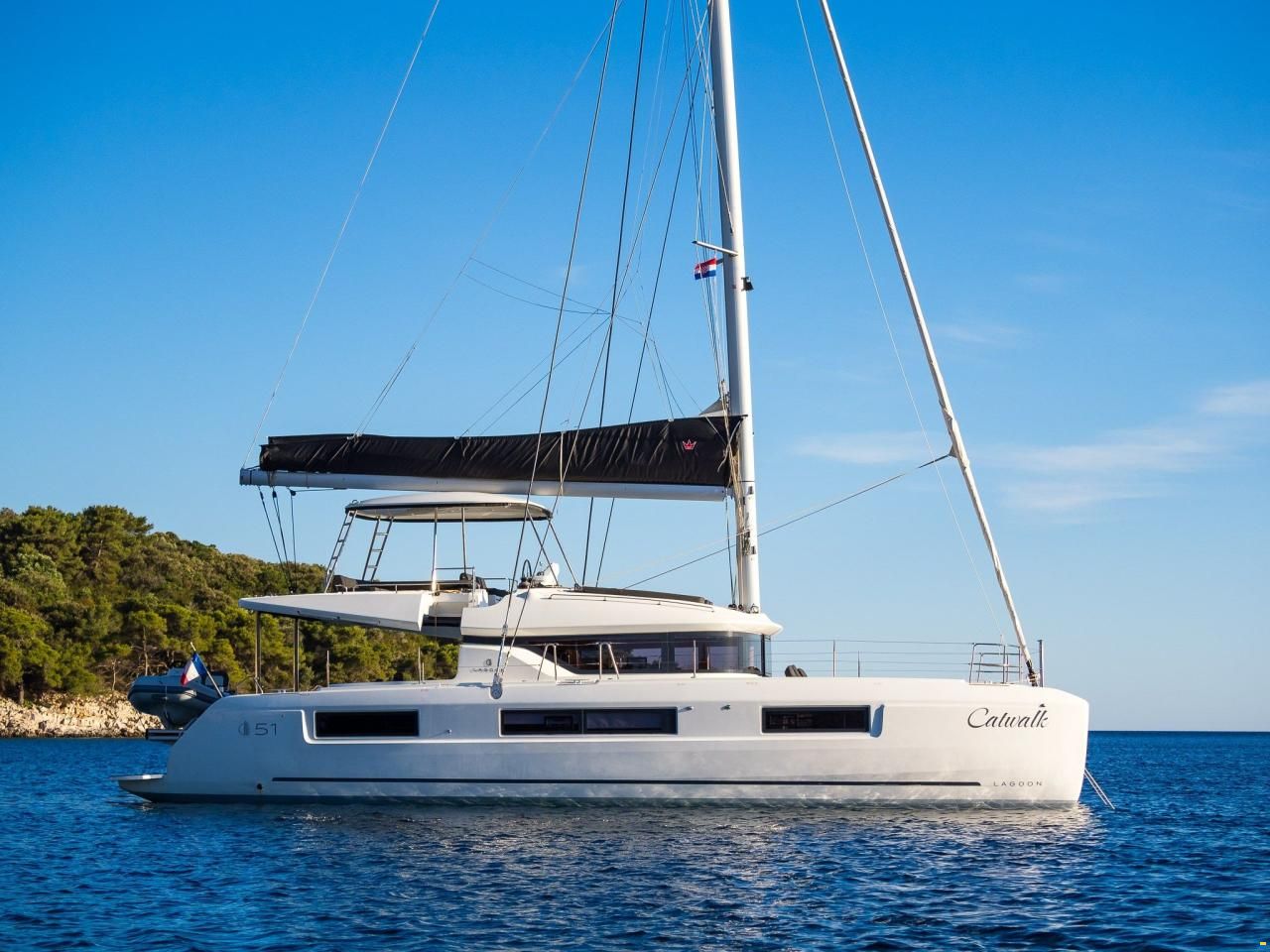 Lagoon 51