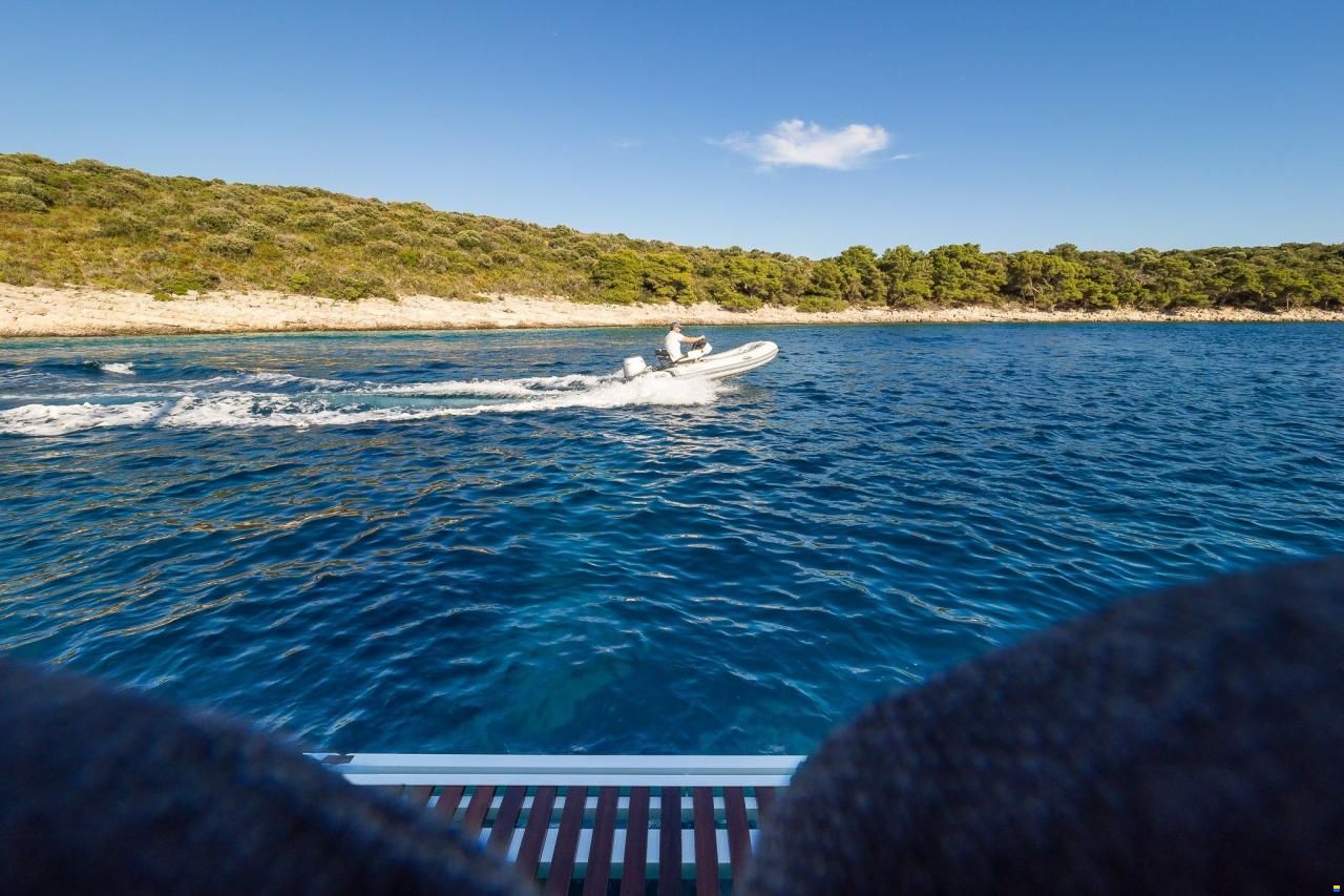 Lagoon 51