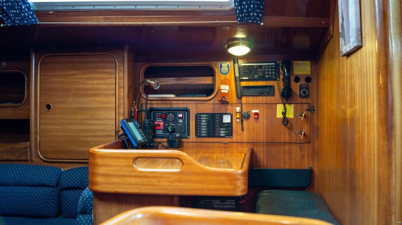 Bavaria 38