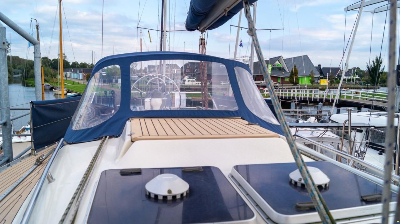 Bavaria 38