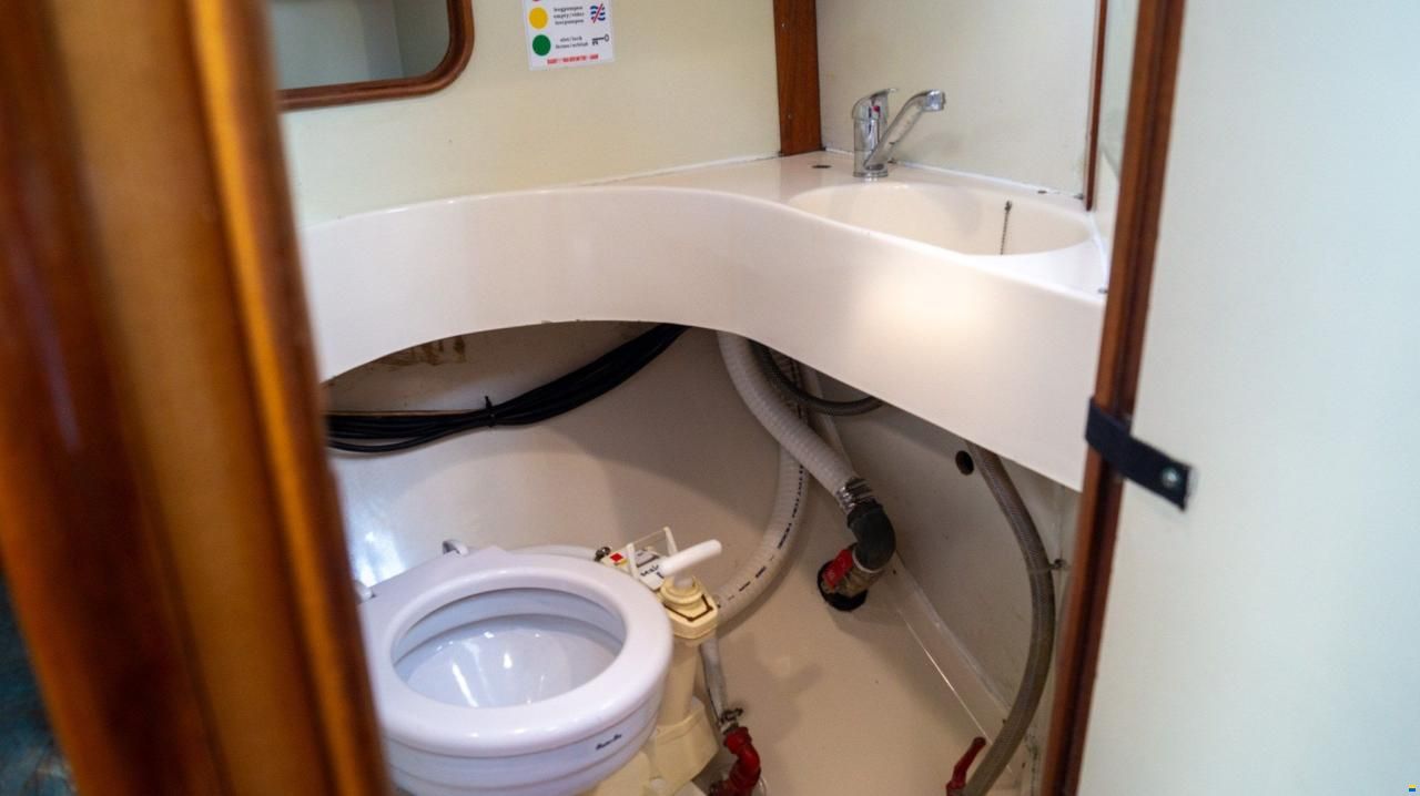 Bavaria 38