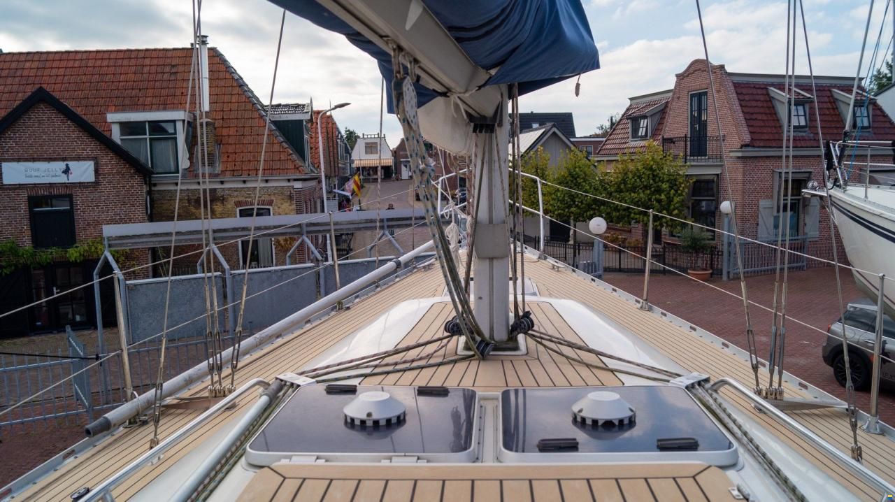 Bavaria 38