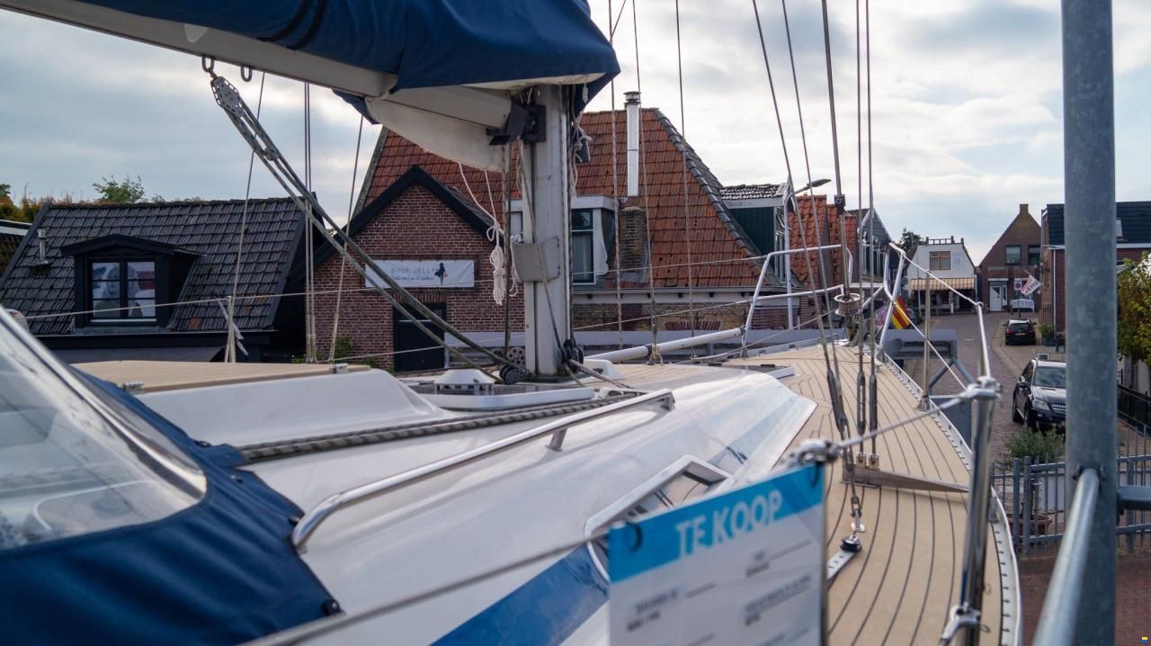 Bavaria 38