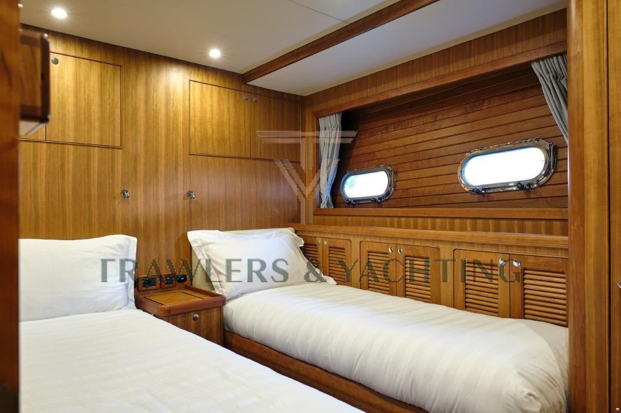 Selene 72 explorer