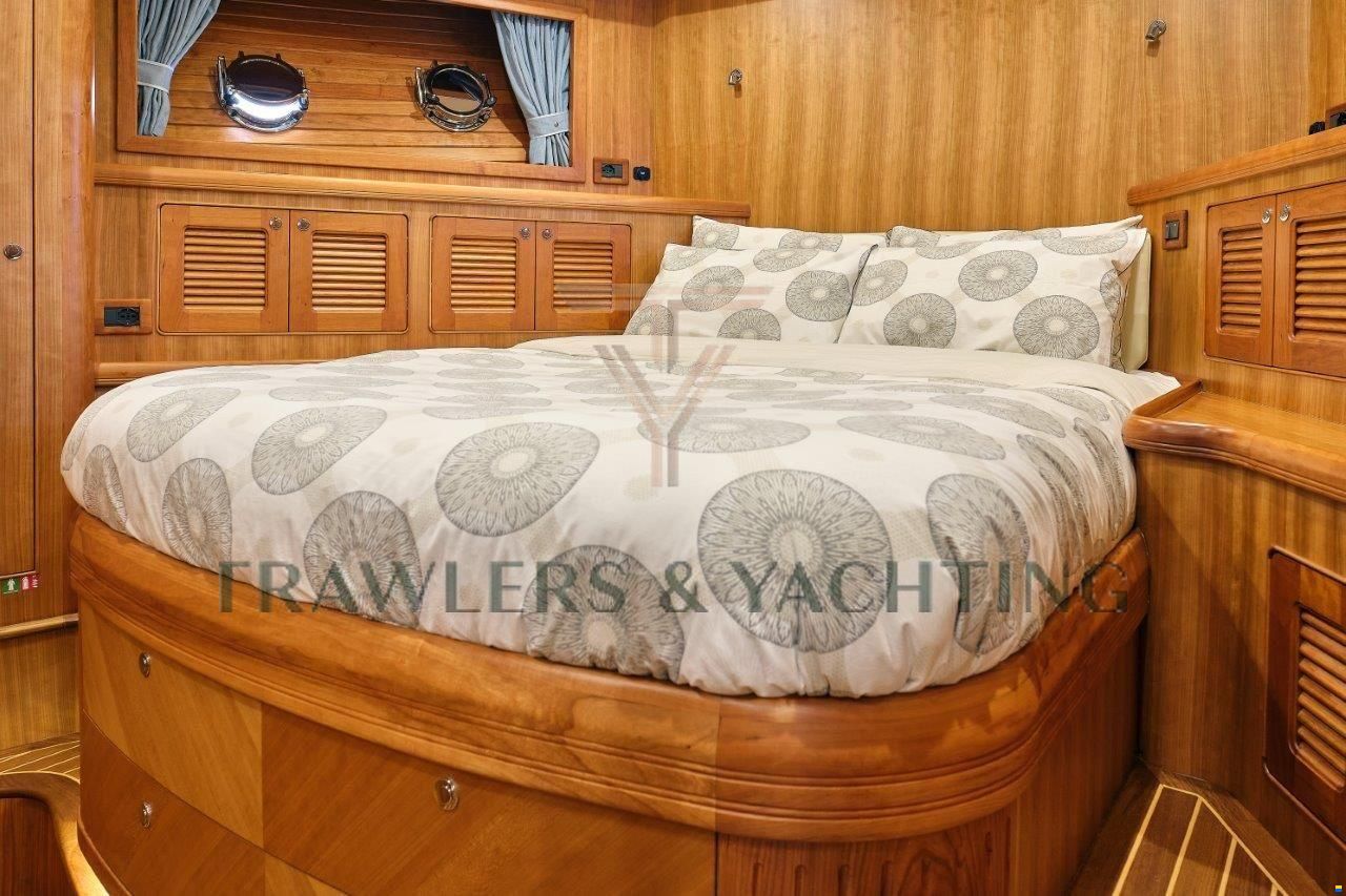 Selene 72 explorer