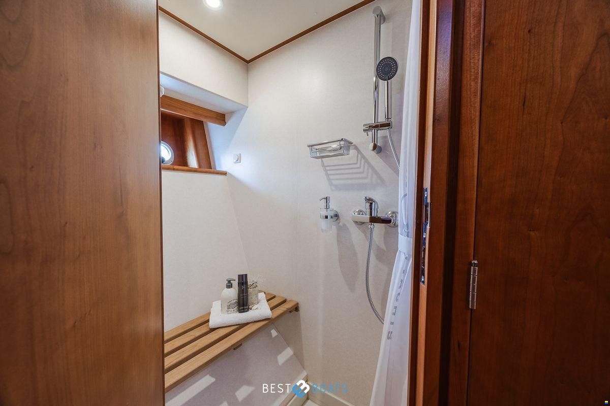 Linssen Grand Sturdy 470 AC Mark II Twin