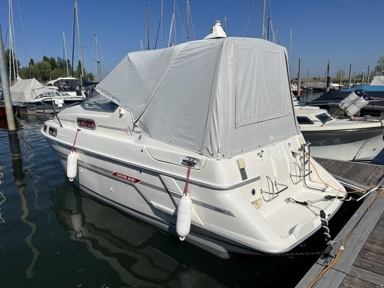 Sealine 220 Corall